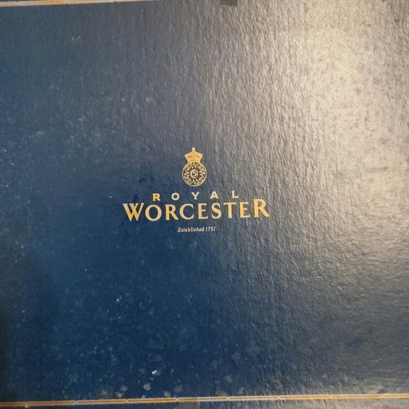 Royal Worcester Fruit Peaches & Berries Motif Dining Placemat - Cream and Orange - Picture 2 of 3